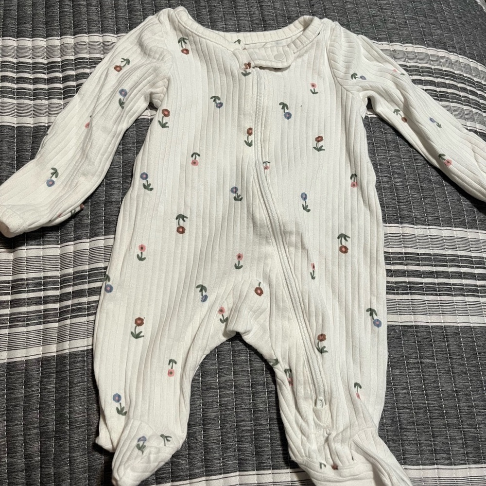 I'm seeking this pjs supper cute!
